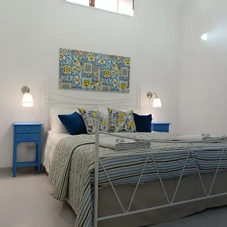 Casa Eolie Relax شقة